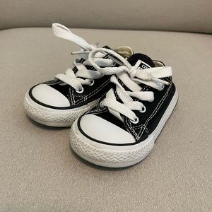 Converse Chuck Taylor All Star Low Top Sneakers